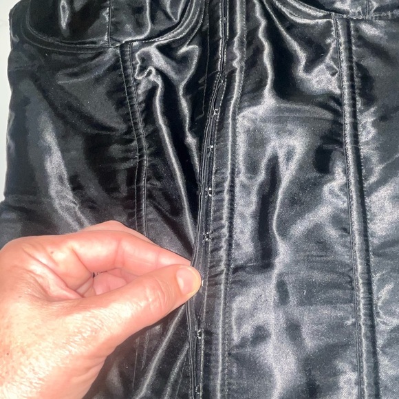 VTG Indie Sleaze Fredrick’s of Hollywood Black Lace Corset Bustier Satin 38C - Picture 8 of 9